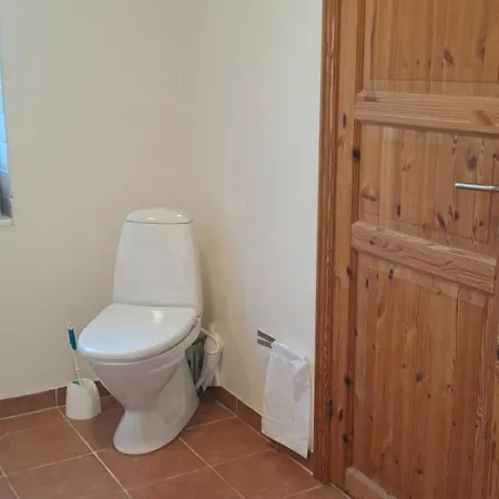 Privat bolig Nedlagt Gård I Naturen Med Ro Og Fred Og Samtidig Tæt På Og Fiskeri Og Indkøbsmuligheder Nordborg